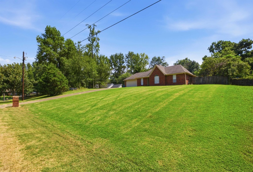272 WELLINGTON WAY, Atoka, Tennessee 38004, 3 Bedroom Bedrooms, 6 Room Rooms,2 BathroomBathrooms,Residential,For Sale,WELLINGTON,0,10228864