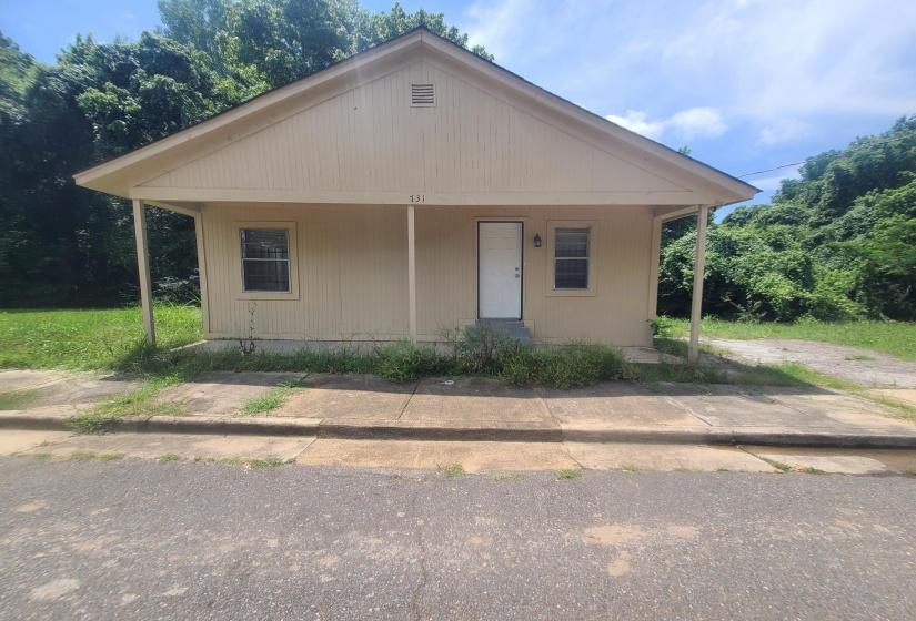 731 FLYNN RD, Memphis, Tennessee 38109, 3 Bedroom Bedrooms, 6 Room Rooms,2 BathroomBathrooms,Residential,For Sale,FLYNN,0,10228865