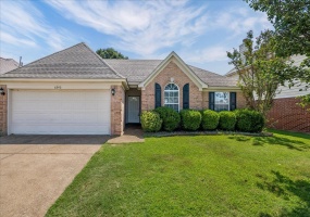 6943 COUNTRY WALK DR, Cordova, Tennessee 38018, 3 Bedroom Bedrooms, 6 Room Rooms,2 BathroomBathrooms,Residential,For Sale,COUNTRY WALK,0,10228870 6943 COUNTRY WALK DR, Cordova, Tennessee 38018, 3 Bedroom Bedrooms, 6 Room Rooms,2 BathroomBathrooms,Residential,For Sale,COUNTRY WALK,0,10228870