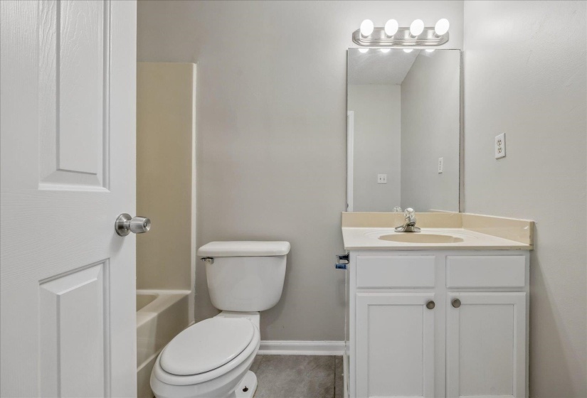 6943 COUNTRY WALK DR, Cordova, Tennessee 38018, 3 Bedroom Bedrooms, 6 Room Rooms,2 BathroomBathrooms,Residential,For Sale,COUNTRY WALK,0,10228870