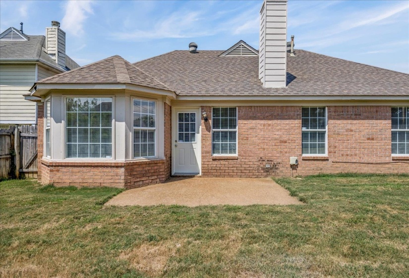 6943 COUNTRY WALK DR, Cordova, Tennessee 38018, 3 Bedroom Bedrooms, 6 Room Rooms,2 BathroomBathrooms,Residential,For Sale,COUNTRY WALK,0,10228870
