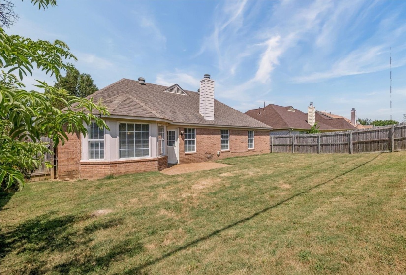 6943 COUNTRY WALK DR, Cordova, Tennessee 38018, 3 Bedroom Bedrooms, 6 Room Rooms,2 BathroomBathrooms,Residential,For Sale,COUNTRY WALK,0,10228870