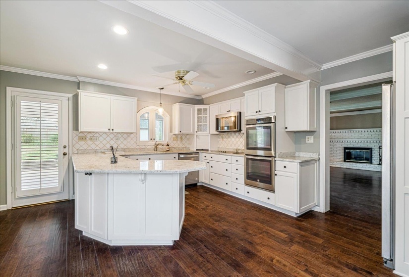 1791 OLD MILL RD, Germantown, Tennessee 38138, 4 Bedroom Bedrooms, 8 Room Rooms,2.1 BathroomBathrooms,Residential,For Sale,OLD MILL,0,10228872