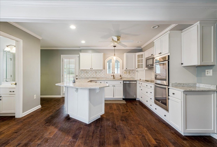 1791 OLD MILL RD, Germantown, Tennessee 38138, 4 Bedroom Bedrooms, 8 Room Rooms,2.1 BathroomBathrooms,Residential,For Sale,OLD MILL,0,10228872