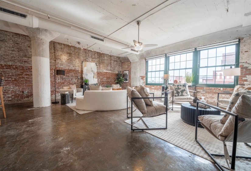 505 TENNESSEE ST, Memphis, Tennessee 38103, 1 Bedroom Bedrooms, 3 Room Rooms,1 BathroomBathrooms,Residential,For Sale,TENNESSEE,0,10228878