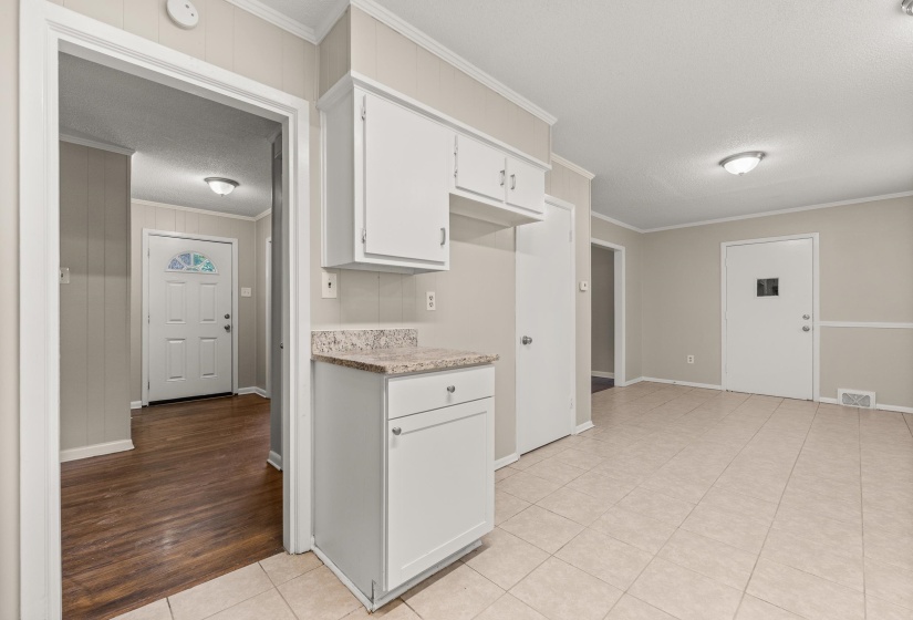 3018 SCOTLAND RD, Memphis, Tennessee 38128, 4 Bedroom Bedrooms, 9 Room Rooms,2 BathroomBathrooms,Residential,For Sale,SCOTLAND,0,10228879
