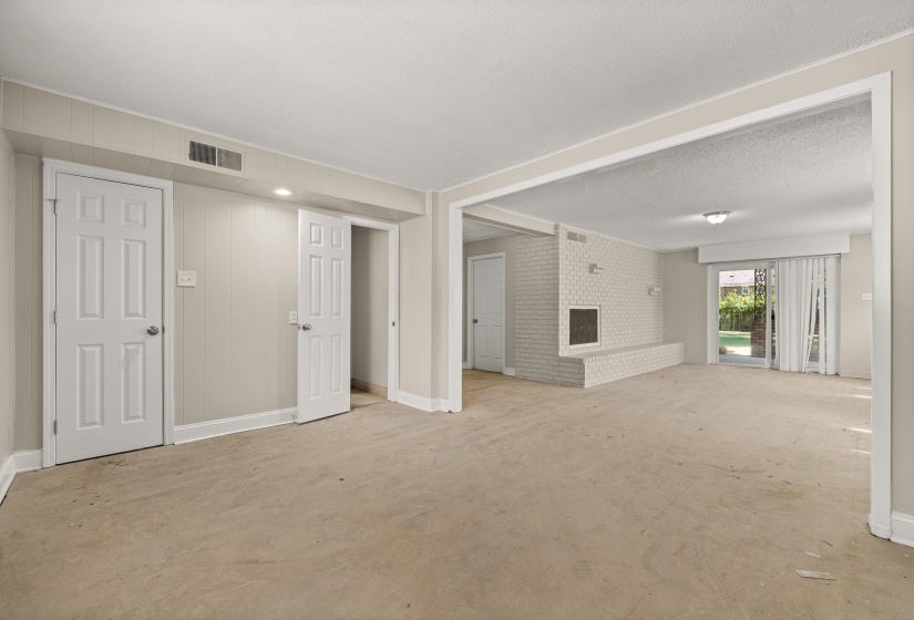 3018 SCOTLAND RD, Memphis, Tennessee 38128, 4 Bedroom Bedrooms, 9 Room Rooms,2 BathroomBathrooms,Residential,For Sale,SCOTLAND,0,10228879