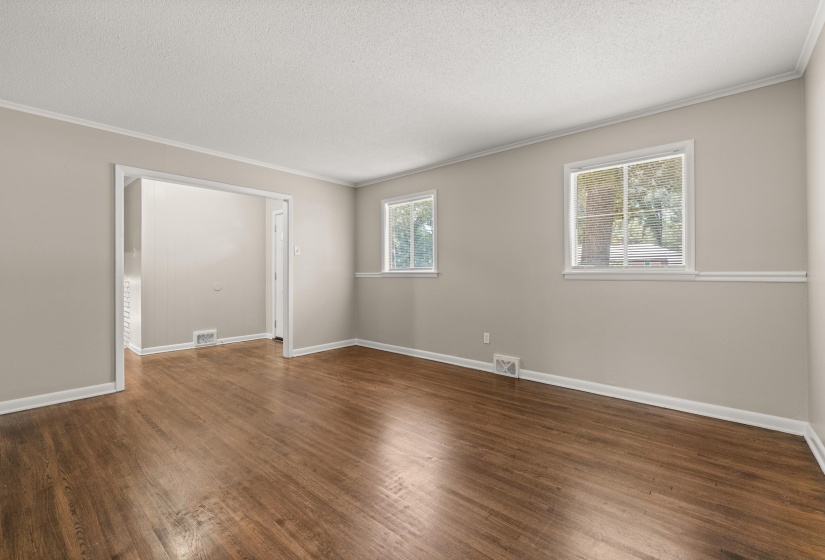 3018 SCOTLAND RD, Memphis, Tennessee 38128, 4 Bedroom Bedrooms, 9 Room Rooms,2 BathroomBathrooms,Residential,For Sale,SCOTLAND,0,10228879