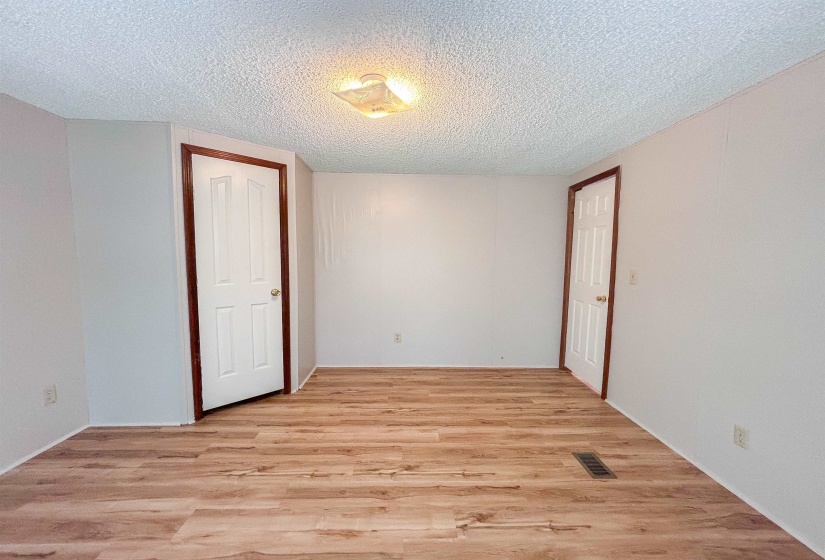 471 MILTON RD, Millington, Tennessee 38053, 3 Bedroom Bedrooms, 6 Room Rooms,2 BathroomBathrooms,Residential,For Sale,MILTON,0,10228881