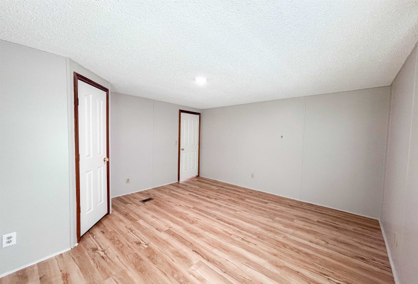 471 MILTON RD, Millington, Tennessee 38053, 3 Bedroom Bedrooms, 6 Room Rooms,2 BathroomBathrooms,Residential,For Sale,MILTON,0,10228881