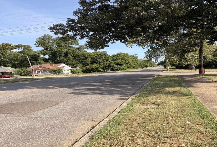 1092 EVERGREEN ST, Memphis, Tennessee 38107, 3 Bedroom Bedrooms, 0 ,2 BathroomBathrooms,Duplexes,For Sale,EVERGREEN,0,10228912
