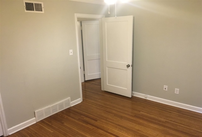 1185 PERKINS TER, Memphis, Tennessee 38117, 4 Bedroom Bedrooms, 9 Room Rooms,2 BathroomBathrooms,Rental Properties,For Sale,PERKINS,0,10228916