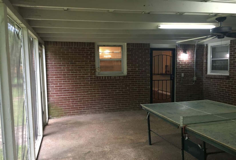 1185 PERKINS TER, Memphis, Tennessee 38117, 4 Bedroom Bedrooms, 9 Room Rooms,2 BathroomBathrooms,Rental Properties,For Sale,PERKINS,0,10228916