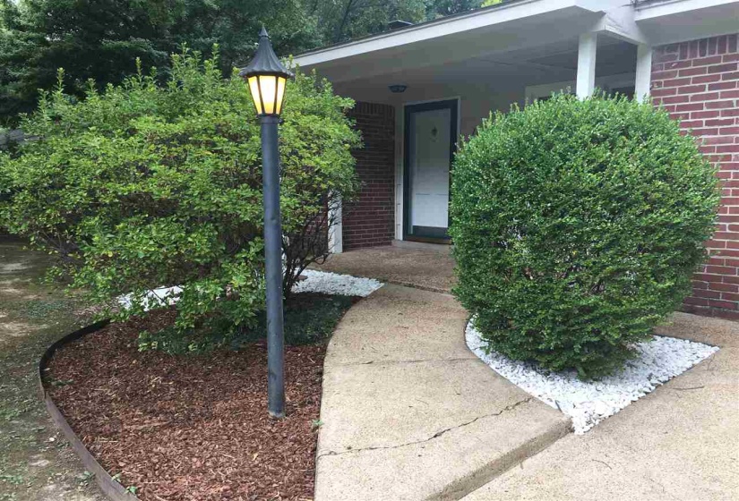 1185 PERKINS TER, Memphis, Tennessee 38117, 4 Bedroom Bedrooms, 9 Room Rooms,2 BathroomBathrooms,Rental Properties,For Sale,PERKINS,0,10228916
