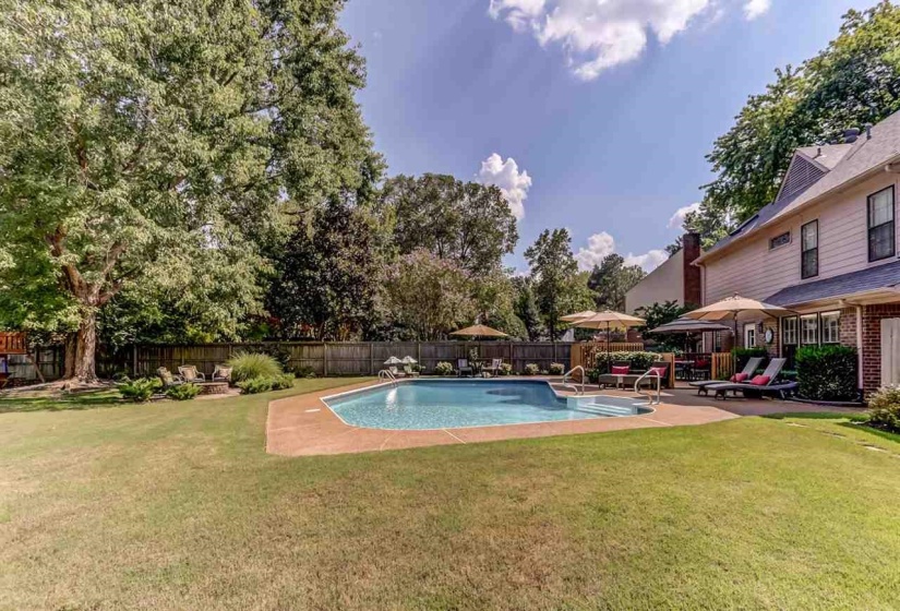 2472 MONTE CARLO DR, Germantown, Tennessee 38139, 4 Bedroom Bedrooms, 10 Room Rooms,2.1 BathroomBathrooms,Rental Properties,For Sale,MONTE CARLO,0,10228934