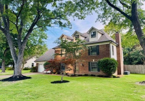 2472 MONTE CARLO DR, Germantown, Tennessee 38139, 4 Bedroom Bedrooms, 10 Room Rooms,2.1 BathroomBathrooms,Rental Properties,For Sale,MONTE CARLO,0,10228934