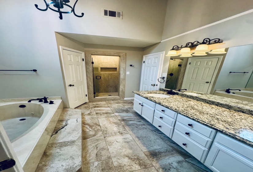 2472 MONTE CARLO DR, Germantown, Tennessee 38139, 4 Bedroom Bedrooms, 10 Room Rooms,2.1 BathroomBathrooms,Rental Properties,For Sale,MONTE CARLO,0,10228934