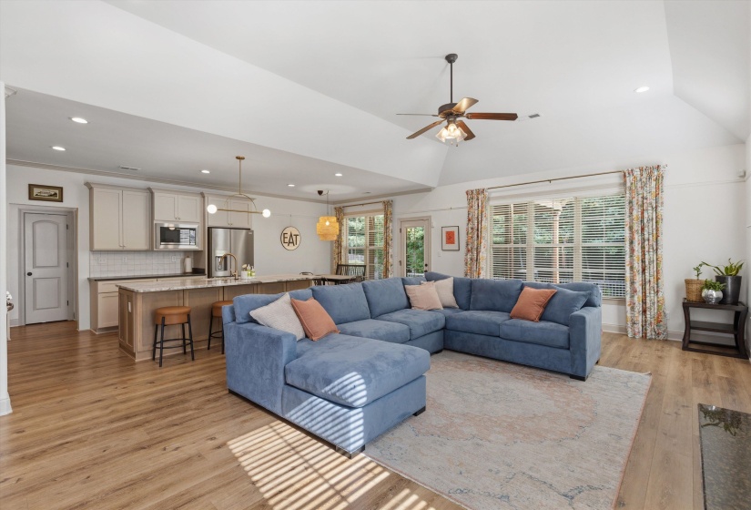 234 RED SEA DR, Collierville, Tennessee 38017, 3 Bedroom Bedrooms, 8 Room Rooms,2.1 BathroomBathrooms,Residential,For Sale,RED SEA,0,10228900