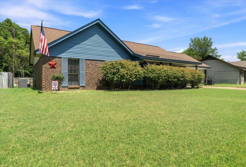 6790 AUTUMNHILL LN, Bartlett, Tennessee 38135, 3 Bedroom Bedrooms, 5 Room Rooms,2 BathroomBathrooms,Residential,For Sale,AUTUMNHILL,0,10228903