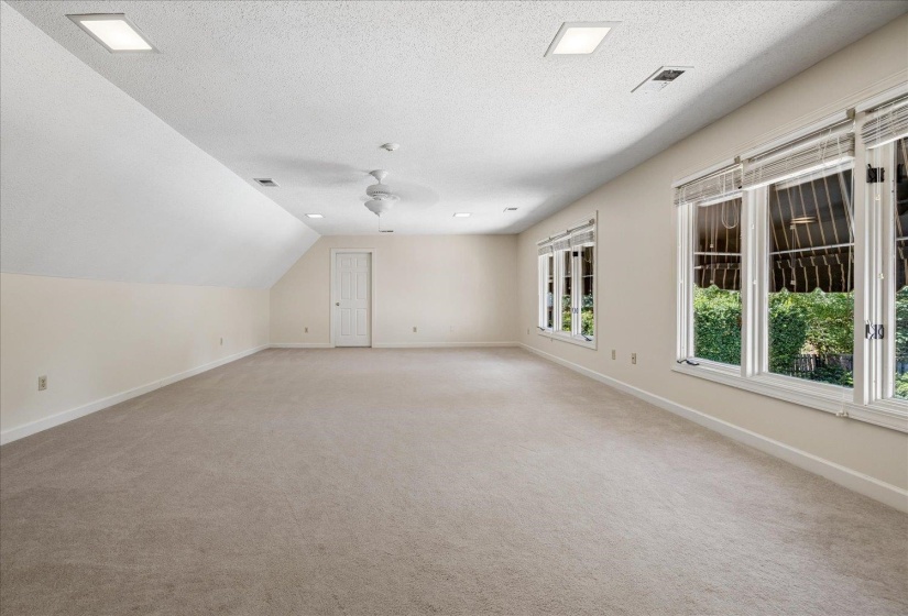 9421 PLANTATION WAY LN, Germantown, Tennessee 38139, 4 Bedroom Bedrooms, 9 Room Rooms,3.1 BathroomBathrooms,Residential,For Sale,PLANTATION WAY,0,10228908