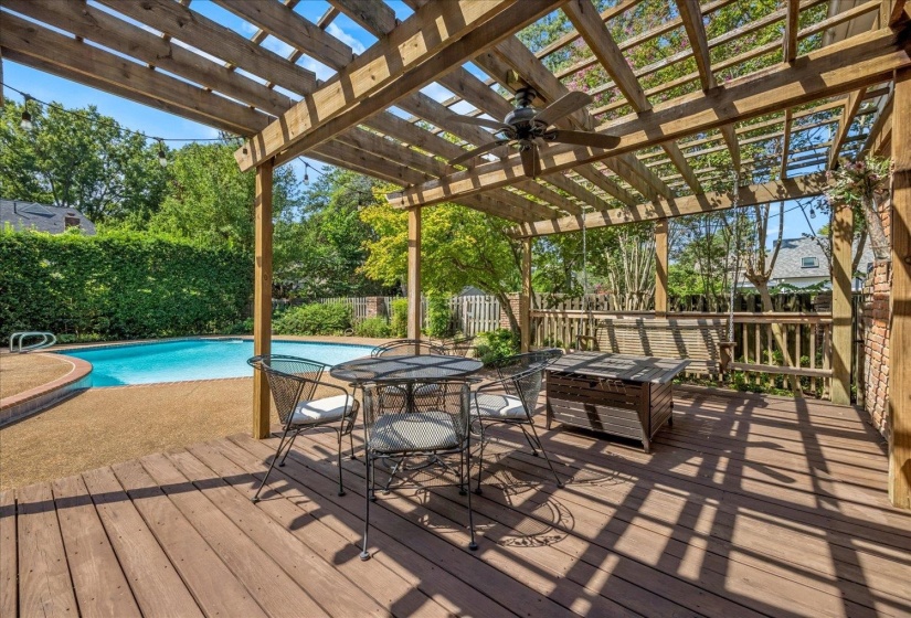 9421 PLANTATION WAY LN, Germantown, Tennessee 38139, 4 Bedroom Bedrooms, 9 Room Rooms,3.1 BathroomBathrooms,Residential,For Sale,PLANTATION WAY,0,10228908