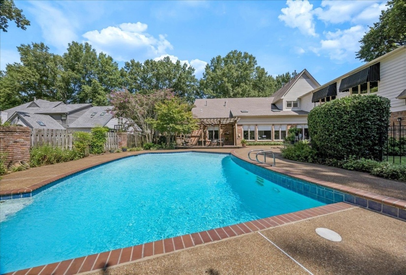 9421 PLANTATION WAY LN, Germantown, Tennessee 38139, 4 Bedroom Bedrooms, 9 Room Rooms,3.1 BathroomBathrooms,Residential,For Sale,PLANTATION WAY,0,10228908