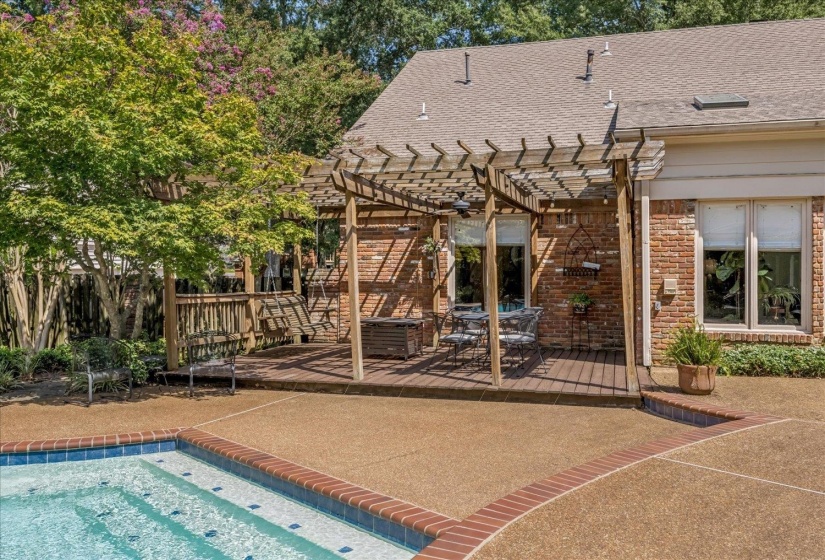 9421 PLANTATION WAY LN, Germantown, Tennessee 38139, 4 Bedroom Bedrooms, 9 Room Rooms,3.1 BathroomBathrooms,Residential,For Sale,PLANTATION WAY,0,10228908