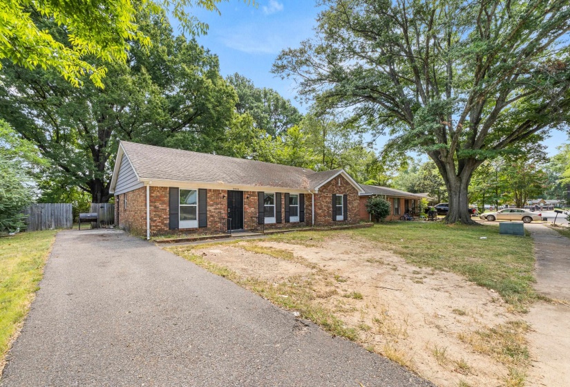 3468 MCKENZIE ST, Memphis, Tennessee 38118, 3 Bedroom Bedrooms, 8 Room Rooms,2 BathroomBathrooms,Residential,For Sale,MCKENZIE,0,10228909