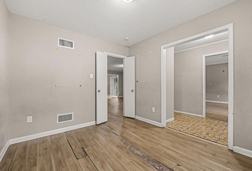 3468 MCKENZIE ST, Memphis, Tennessee 38118, 3 Bedroom Bedrooms, 8 Room Rooms,2 BathroomBathrooms,Residential,For Sale,MCKENZIE,0,10228909
