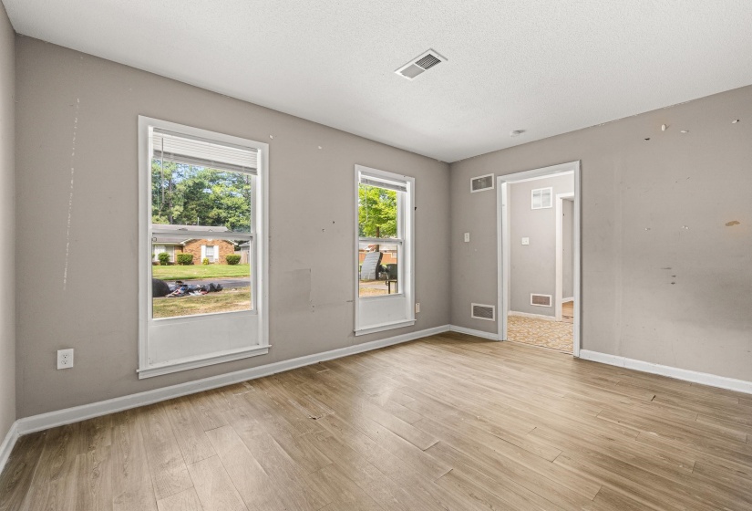 3468 MCKENZIE ST, Memphis, Tennessee 38118, 3 Bedroom Bedrooms, 8 Room Rooms,2 BathroomBathrooms,Residential,For Sale,MCKENZIE,0,10228909