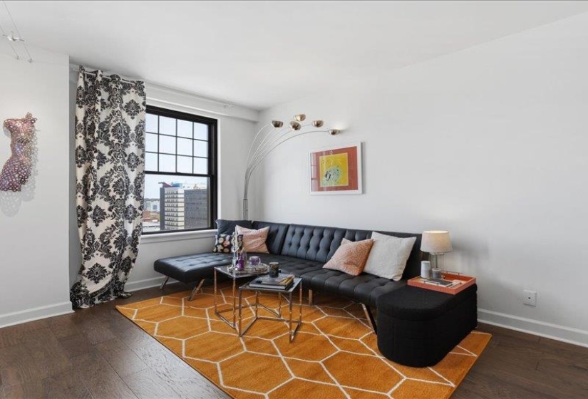 109 MAIN ST, Memphis, Tennessee 38103, 1 Bedroom Bedrooms, 3 Room Rooms,1 BathroomBathrooms,Residential,For Sale,MAIN,0,10228918