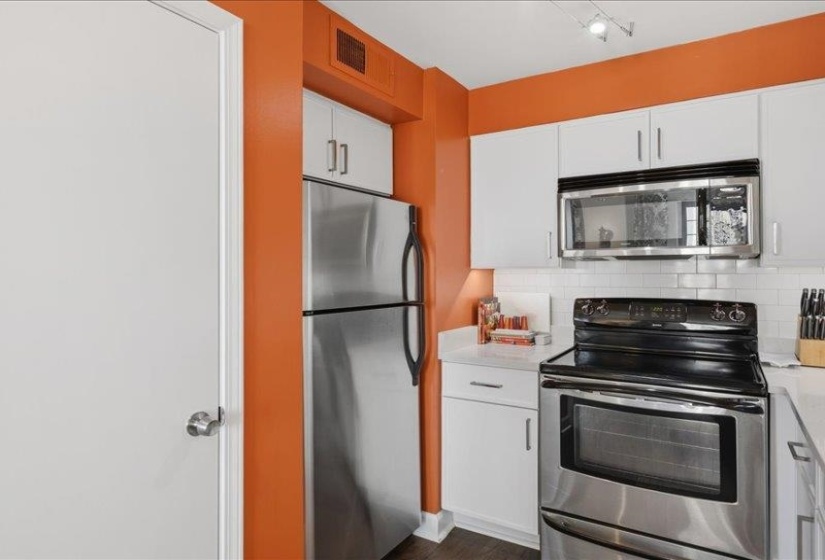 109 MAIN ST, Memphis, Tennessee 38103, 1 Bedroom Bedrooms, 3 Room Rooms,1 BathroomBathrooms,Residential,For Sale,MAIN,0,10228918
