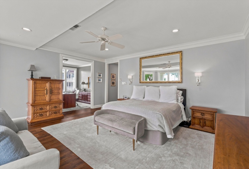 1011 ISLAND PARK DR, Memphis, Tennessee 38103, 4 Bedroom Bedrooms, 9 Room Rooms,3.1 BathroomBathrooms,Residential,For Sale,ISLAND PARK,0,10228920
