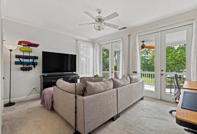 1011 ISLAND PARK DR, Memphis, Tennessee 38103, 4 Bedroom Bedrooms, 9 Room Rooms,3.1 BathroomBathrooms,Residential,For Sale,ISLAND PARK,0,10228920