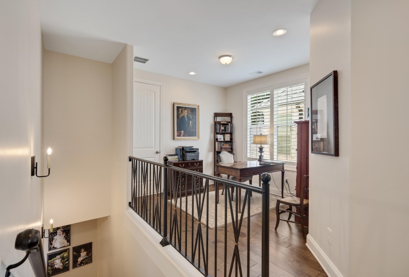 208 CHADWICK WOODS LN, Collierville, Tennessee 38017, 4 Bedroom Bedrooms, 10 Room Rooms,3.1 BathroomBathrooms,Residential,For Sale,CHADWICK WOODS,0,10228921
