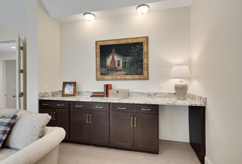 208 CHADWICK WOODS LN, Collierville, Tennessee 38017, 4 Bedroom Bedrooms, 10 Room Rooms,3.1 BathroomBathrooms,Residential,For Sale,CHADWICK WOODS,0,10228921