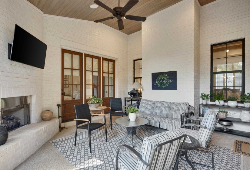 208 CHADWICK WOODS LN, Collierville, Tennessee 38017, 4 Bedroom Bedrooms, 10 Room Rooms,3.1 BathroomBathrooms,Residential,For Sale,CHADWICK WOODS,0,10228921