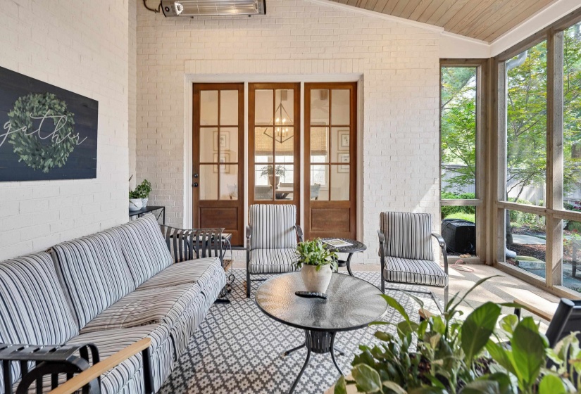 208 CHADWICK WOODS LN, Collierville, Tennessee 38017, 4 Bedroom Bedrooms, 10 Room Rooms,3.1 BathroomBathrooms,Residential,For Sale,CHADWICK WOODS,0,10228921