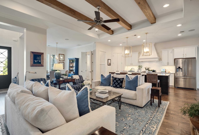 208 CHADWICK WOODS LN, Collierville, Tennessee 38017, 4 Bedroom Bedrooms, 10 Room Rooms,3.1 BathroomBathrooms,Residential,For Sale,CHADWICK WOODS,0,10228921