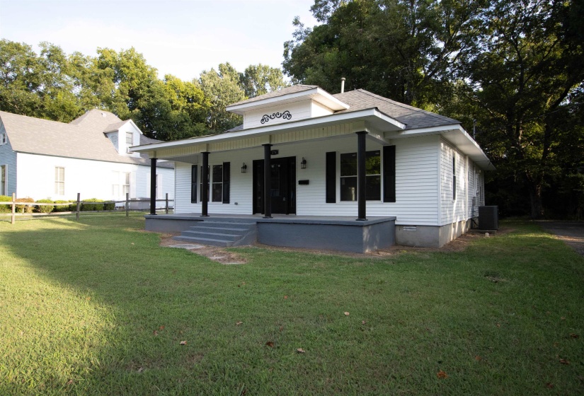 174 TUCKER AVE, Ripley, Tennessee 38063-1641, 3 Bedroom Bedrooms, 6 Room Rooms,2 BathroomBathrooms,Residential,For Sale,TUCKER,0,10228925