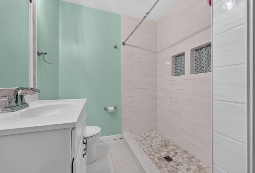 2513 BERRYHILL RD, Memphis, Tennessee 38016, 6 Bedroom Bedrooms, 10 Room Rooms,3.1 BathroomBathrooms,Residential,For Sale,BERRYHILL,0,10228926