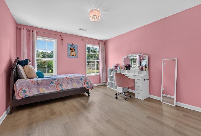 2513 BERRYHILL RD, Memphis, Tennessee 38016, 6 Bedroom Bedrooms, 10 Room Rooms,3.1 BathroomBathrooms,Residential,For Sale,BERRYHILL,0,10228926