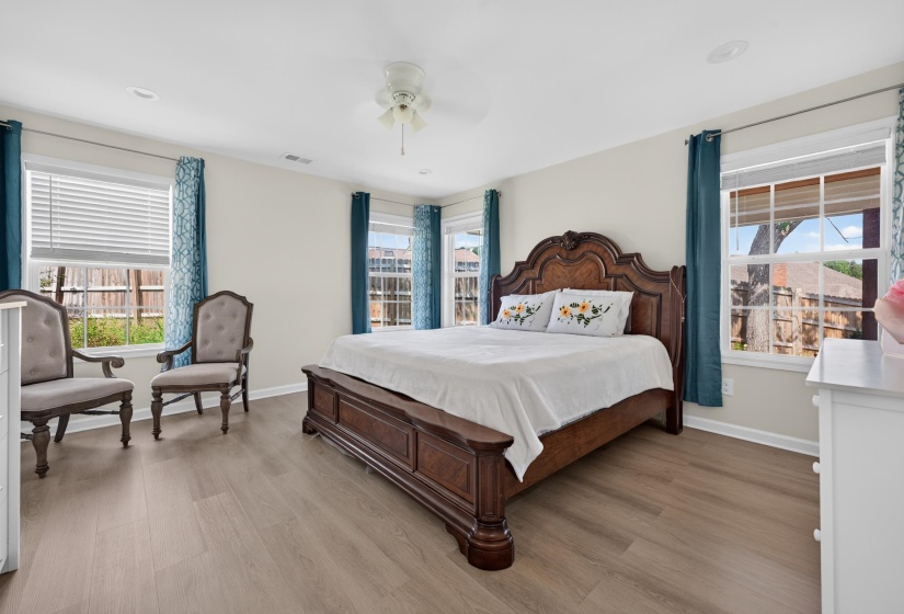 2513 BERRYHILL RD, Memphis, Tennessee 38016, 6 Bedroom Bedrooms, 10 Room Rooms,3.1 BathroomBathrooms,Residential,For Sale,BERRYHILL,0,10228926