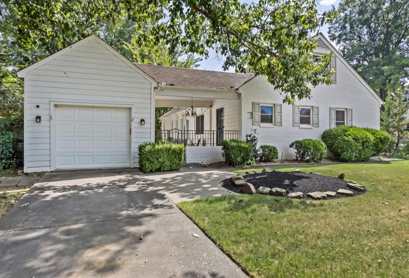 344 CHUCKWOOD RD, Memphis, Tennessee 38117, 3 Bedroom Bedrooms, 7 Room Rooms,2.1 BathroomBathrooms,Residential,For Sale,CHUCKWOOD,0,10228929