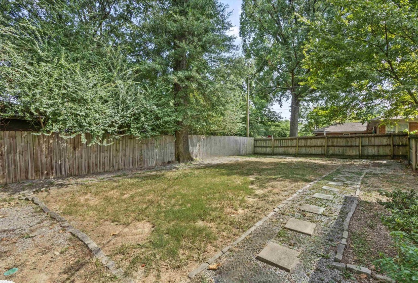 344 CHUCKWOOD RD, Memphis, Tennessee 38117, 3 Bedroom Bedrooms, 7 Room Rooms,2.1 BathroomBathrooms,Residential,For Sale,CHUCKWOOD,0,10228929