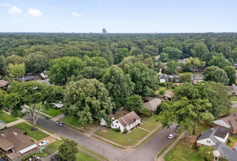 344 CHUCKWOOD RD, Memphis, Tennessee 38117, 3 Bedroom Bedrooms, 7 Room Rooms,2.1 BathroomBathrooms,Residential,For Sale,CHUCKWOOD,0,10228929