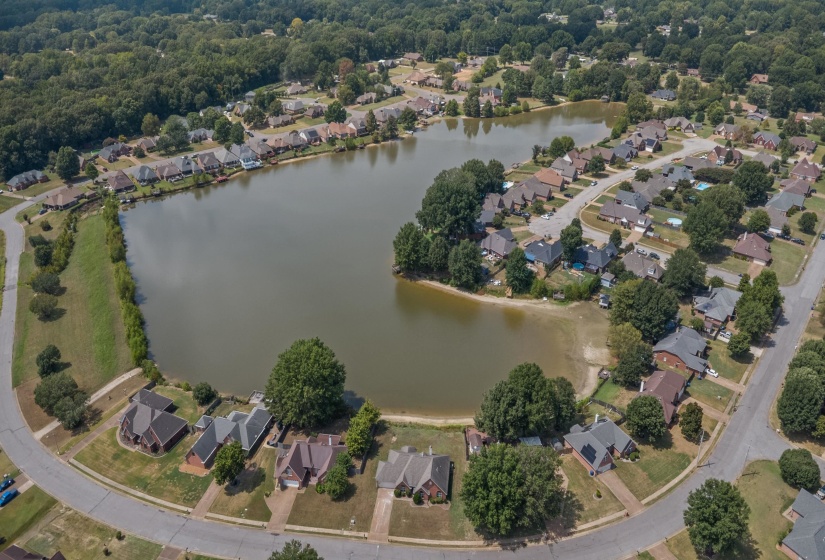 4675 ALDEN LAKE DR, Horn Lake, Mississippi 38637, 3 Bedroom Bedrooms, 7 Room Rooms,2 BathroomBathrooms,Residential,For Sale,ALDEN LAKE,0,10228936