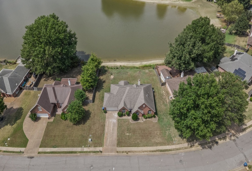 4675 ALDEN LAKE DR, Horn Lake, Mississippi 38637, 3 Bedroom Bedrooms, 7 Room Rooms,2 BathroomBathrooms,Residential,For Sale,ALDEN LAKE,0,10228936