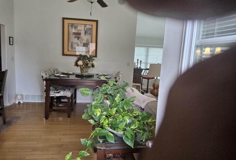 6675 WALTER FOREST CV, Memphis, Tennessee 38141, 3 Bedroom Bedrooms, 7 Room Rooms,3 BathroomBathrooms,Residential,For Sale,WALTER FOREST,0,10228937