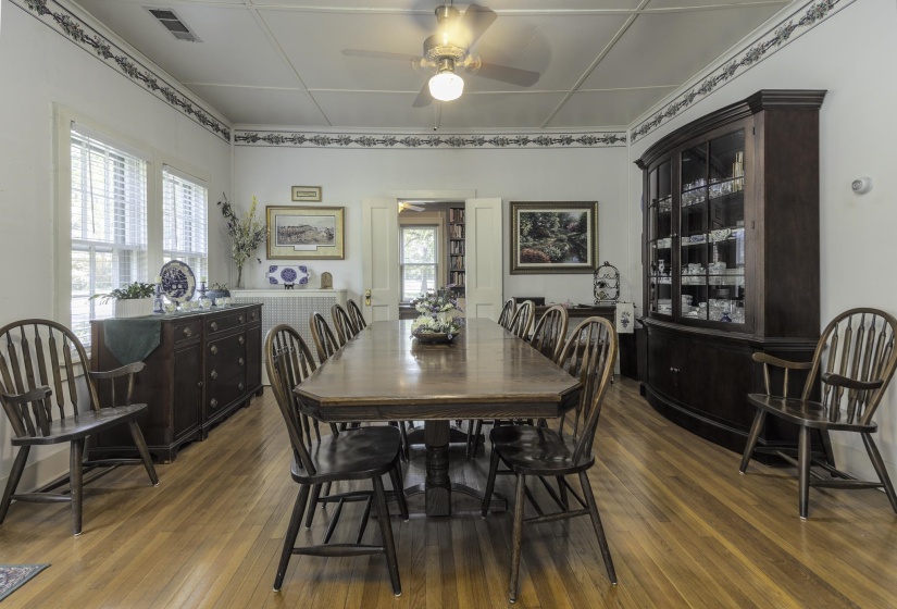 817 SHOTWELL ST, Memphis, Tennessee 38111, 4 Bedroom Bedrooms, 7 Room Rooms,3 BathroomBathrooms,Residential,For Sale,SHOTWELL,0,10228941